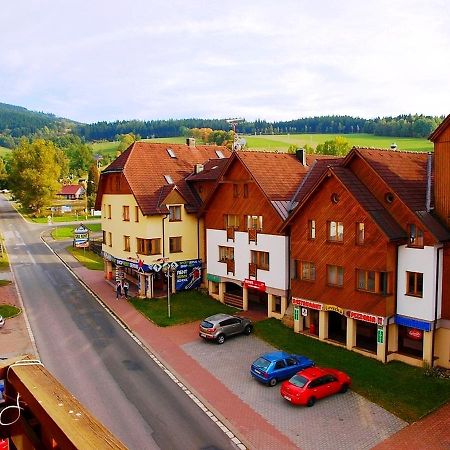 Apartman 6 U Sjezdovek Рокитніце-над-Їзероу Екстер'єр фото